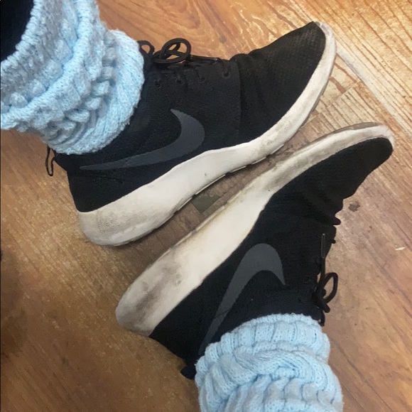 Black Nike Roshe Run - Picture 8 of 8